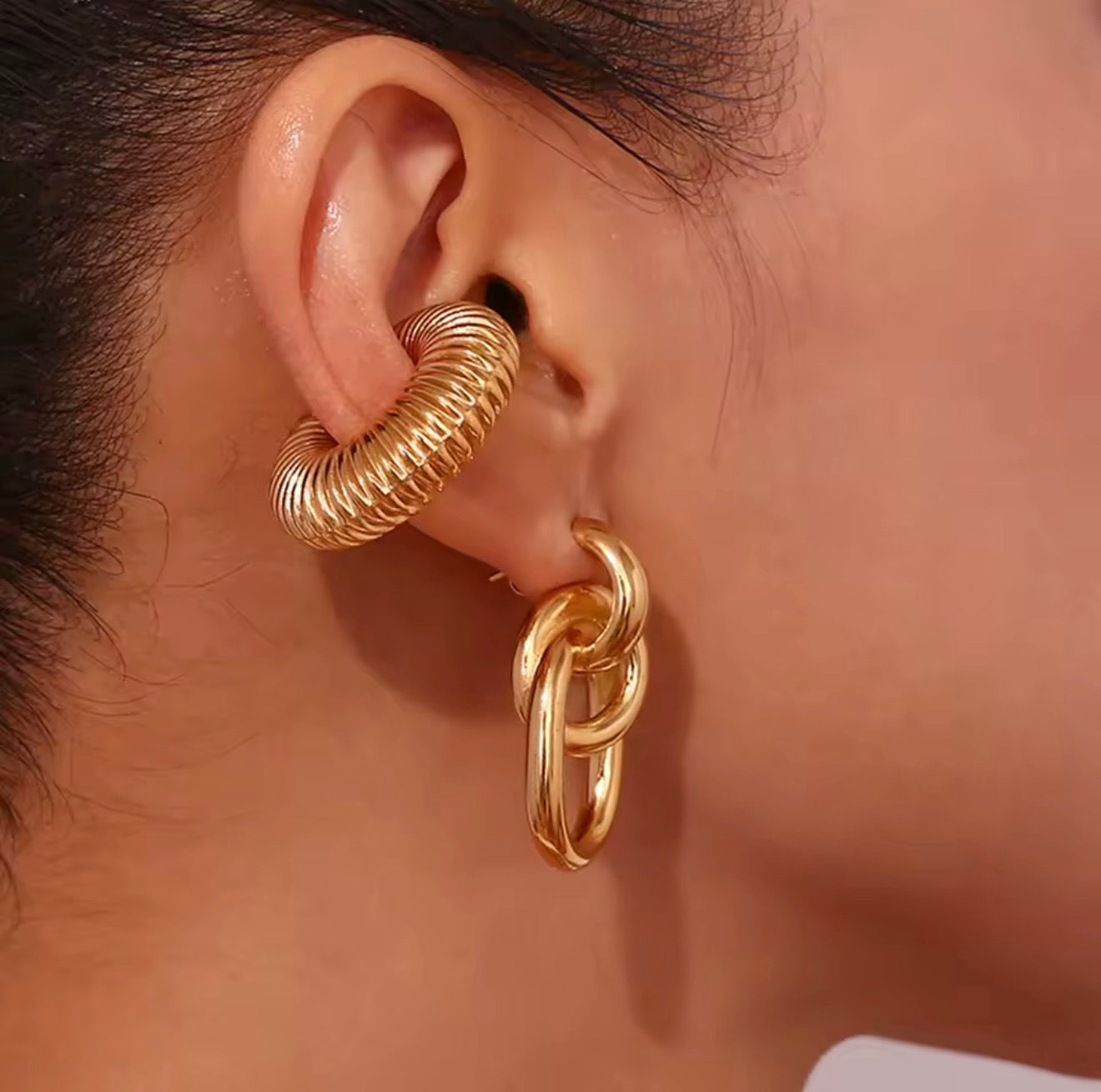 ETERNAL EARRINGS