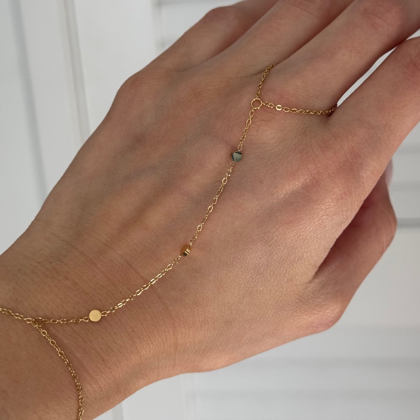 BRI GOLD HAND CHAIN