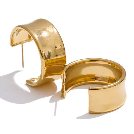 GOLDEN HOOP EARRINGS