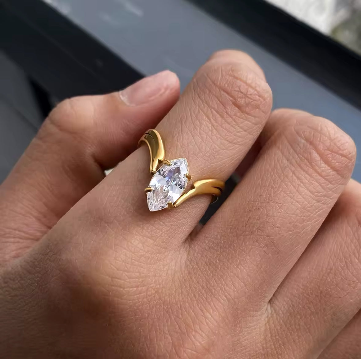 VENUS RING