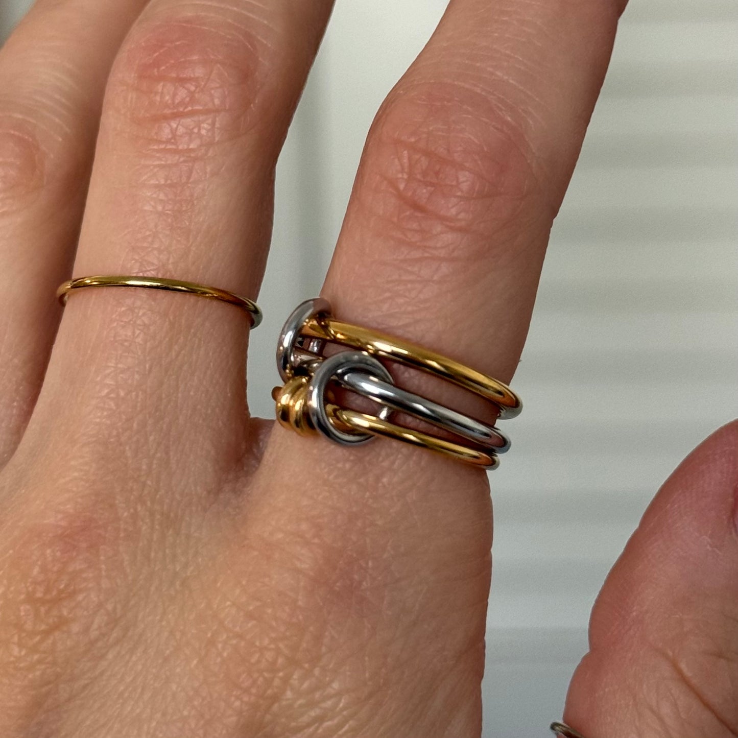 CAN’T DECIDE RING