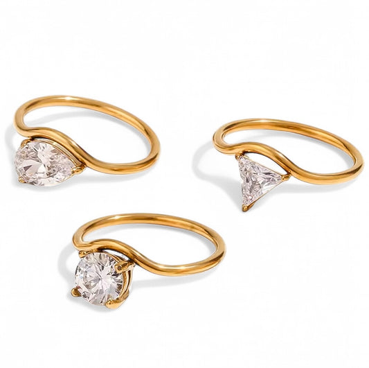 WAVY CRYSTAL RING