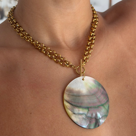 DEEP SEA SHELL NECKLACE