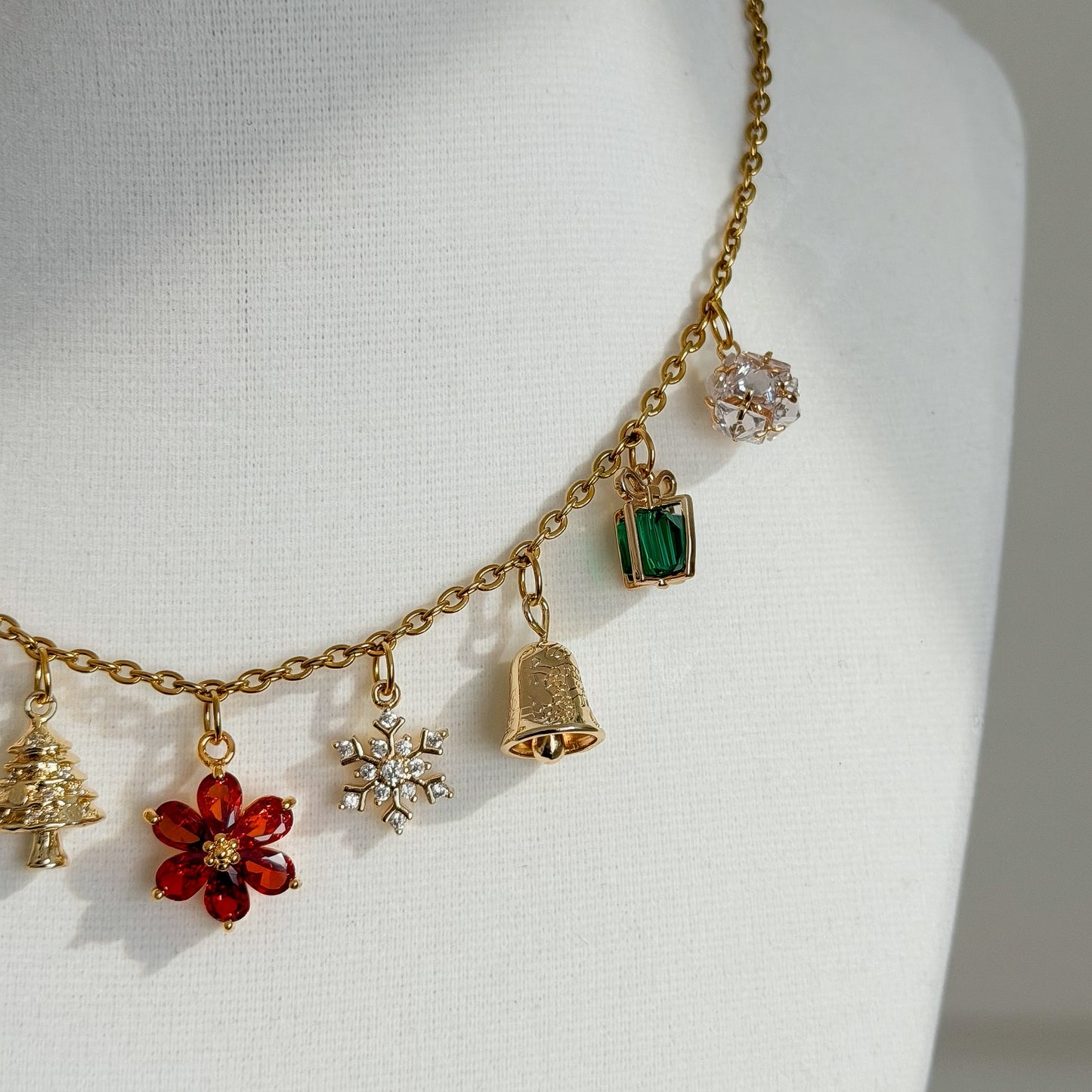 CHRISTMAS CHARM NECKLACE