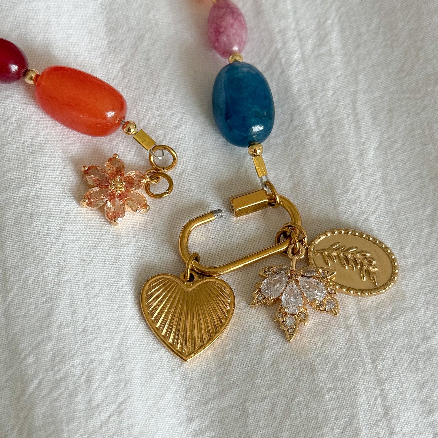 EVER CHANGING NECKLACE