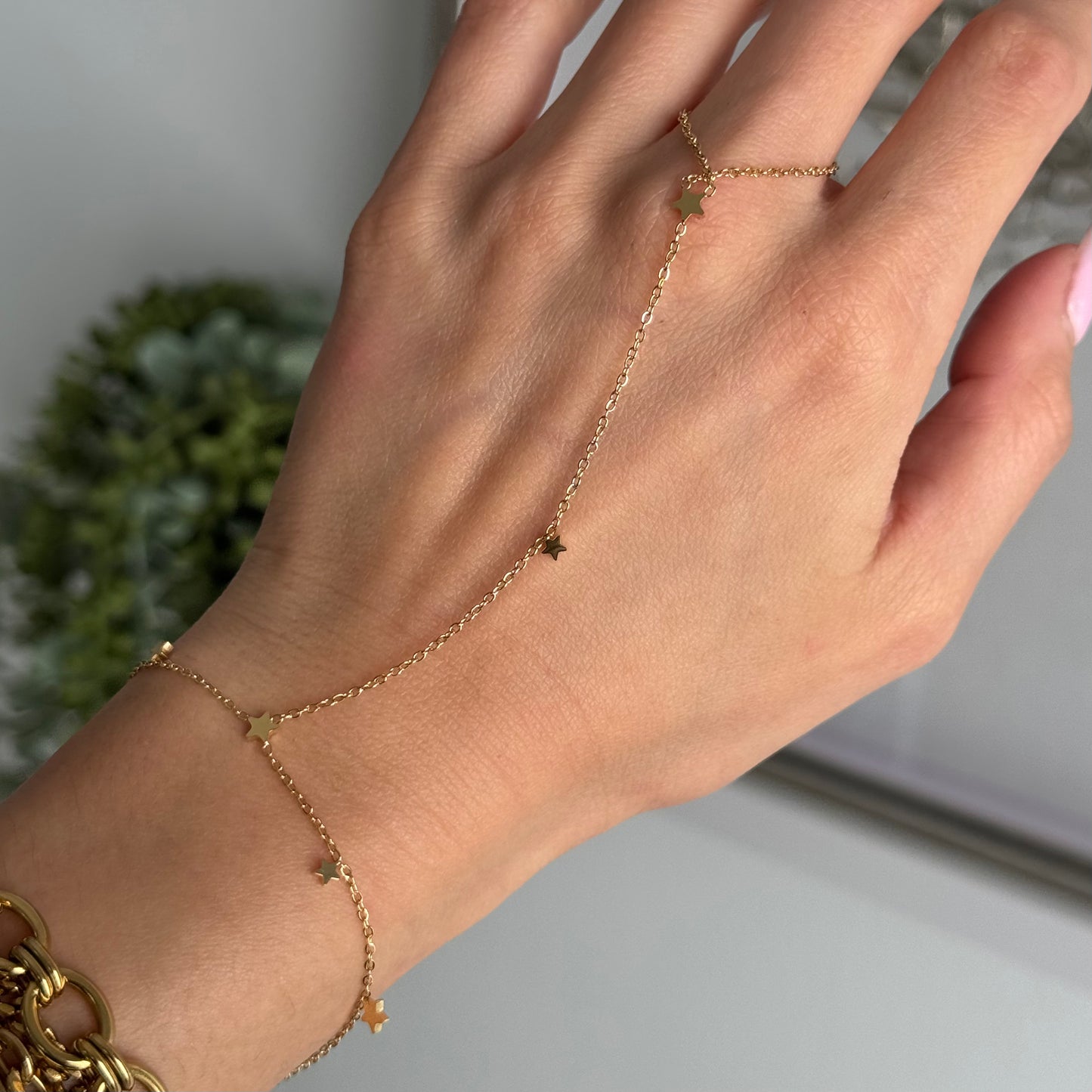WISH UPON A STAR HAND CHAIN