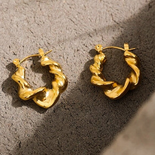 GETTING TWISTED HOOPS