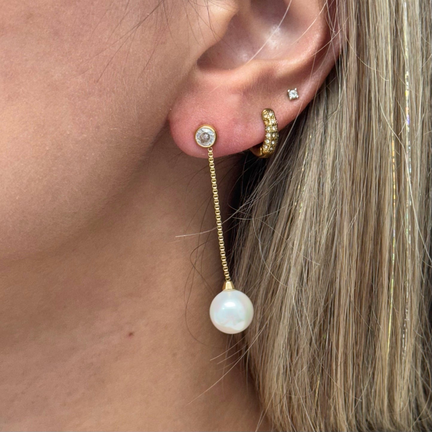 LYRA PEARL EARRINGS