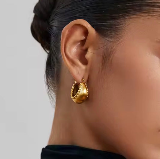 GODDESS HOOPS
