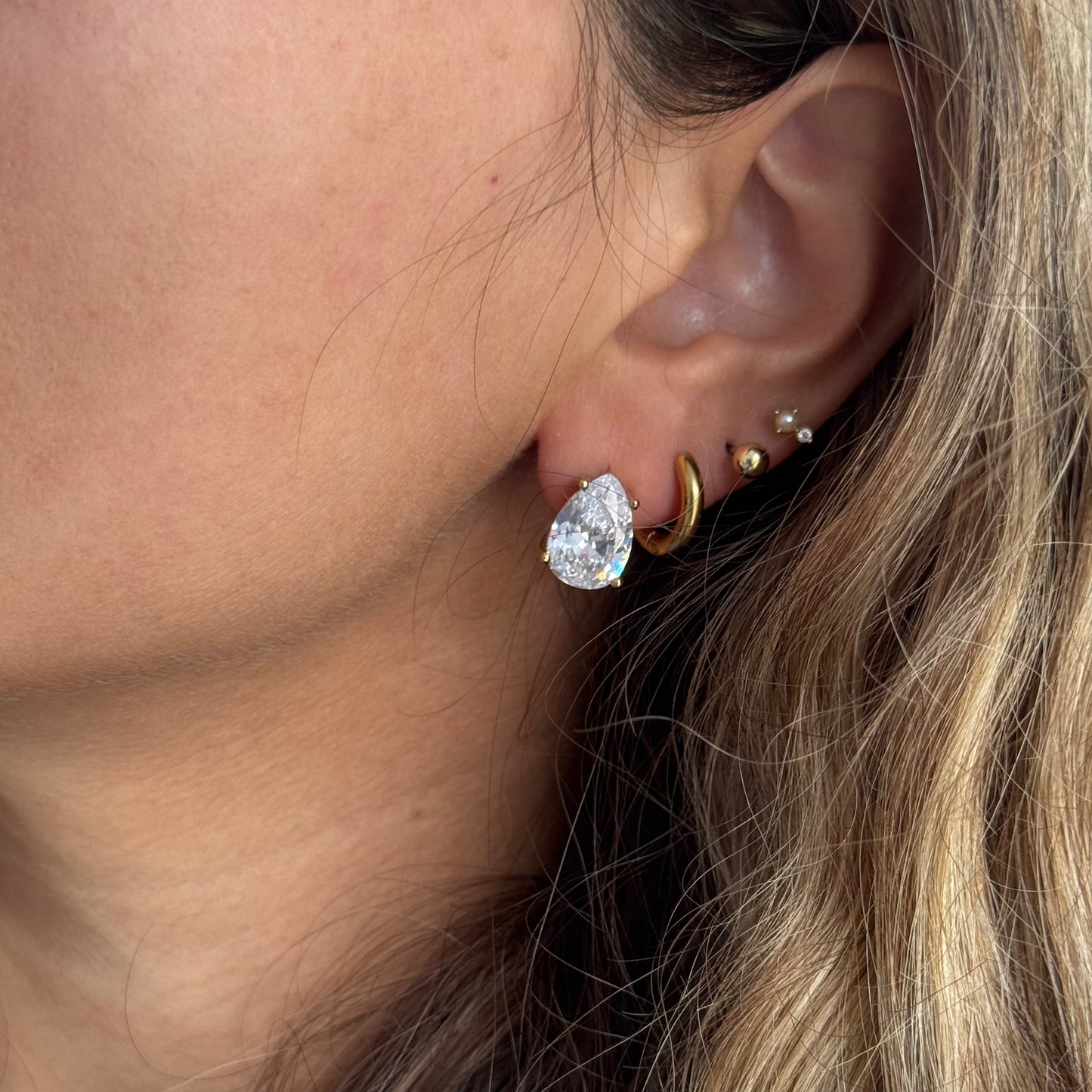 ON THE TOWN STUDS