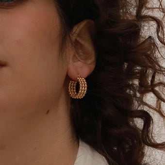 MILLIE HOOPS