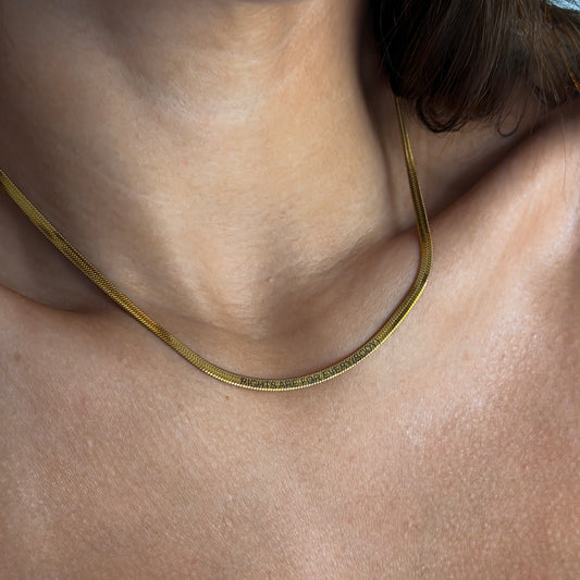 RIGHTS ARE FOR EVERY(BODY) NECKLACE