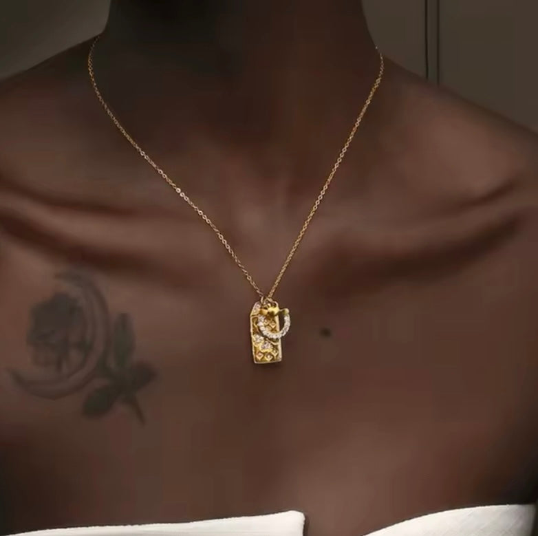 LUCKY CHARM NECKLACE