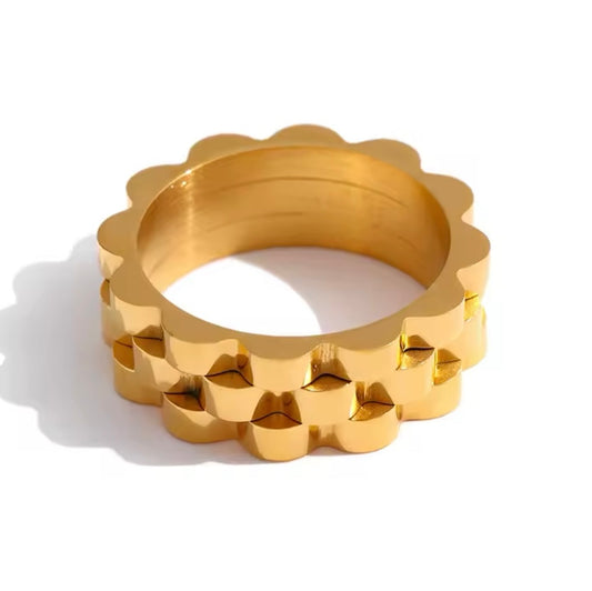 CHAIN LINK RING