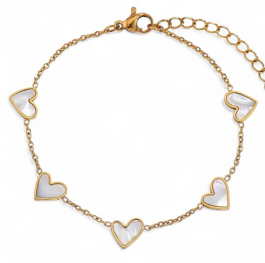 QUEEN OF HEARTS BRACELET