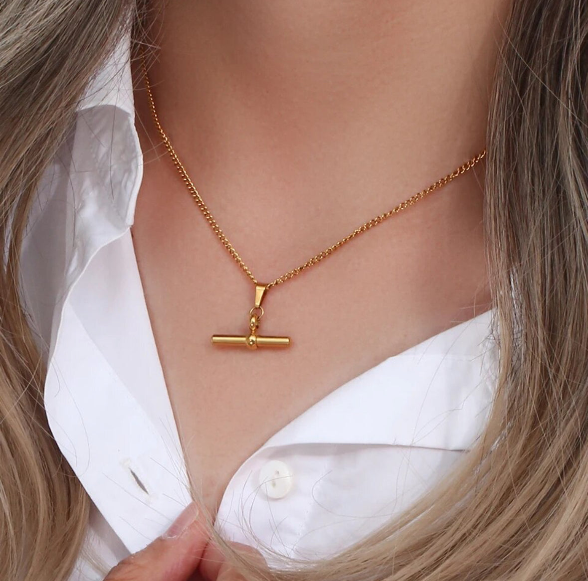 T-BAR PENDANT NECKLACE