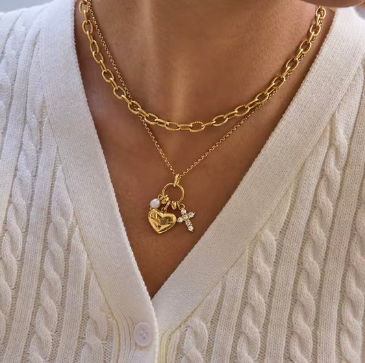 ENDLESSLY CHARM NECKLACE