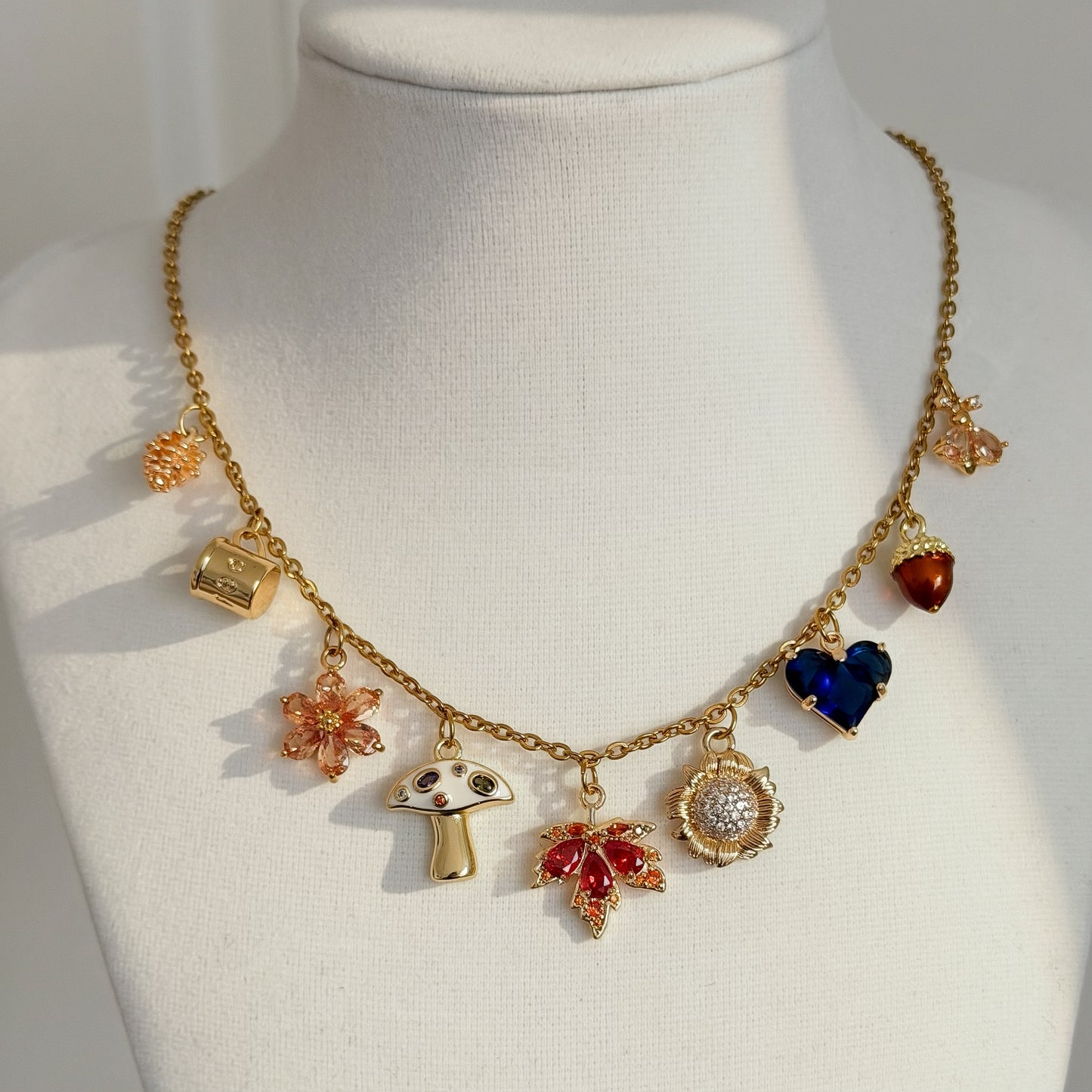 FALL CHARM NECKLACE