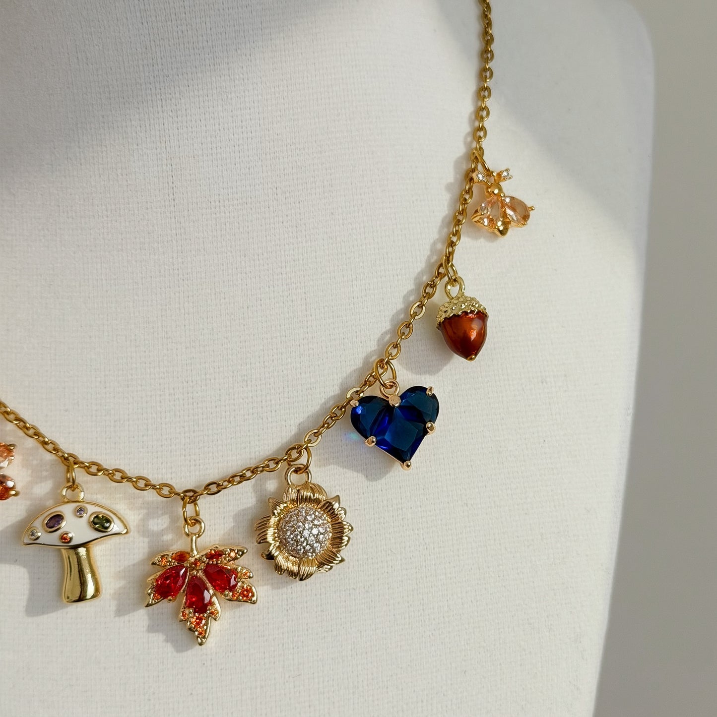 FALL CHARM NECKLACE