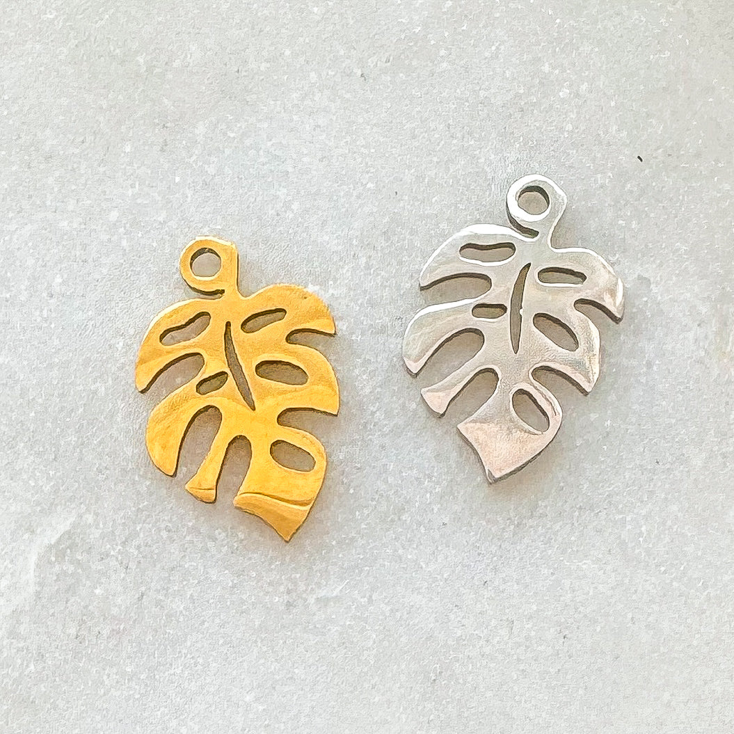 MONSTERA LEAF CHARM