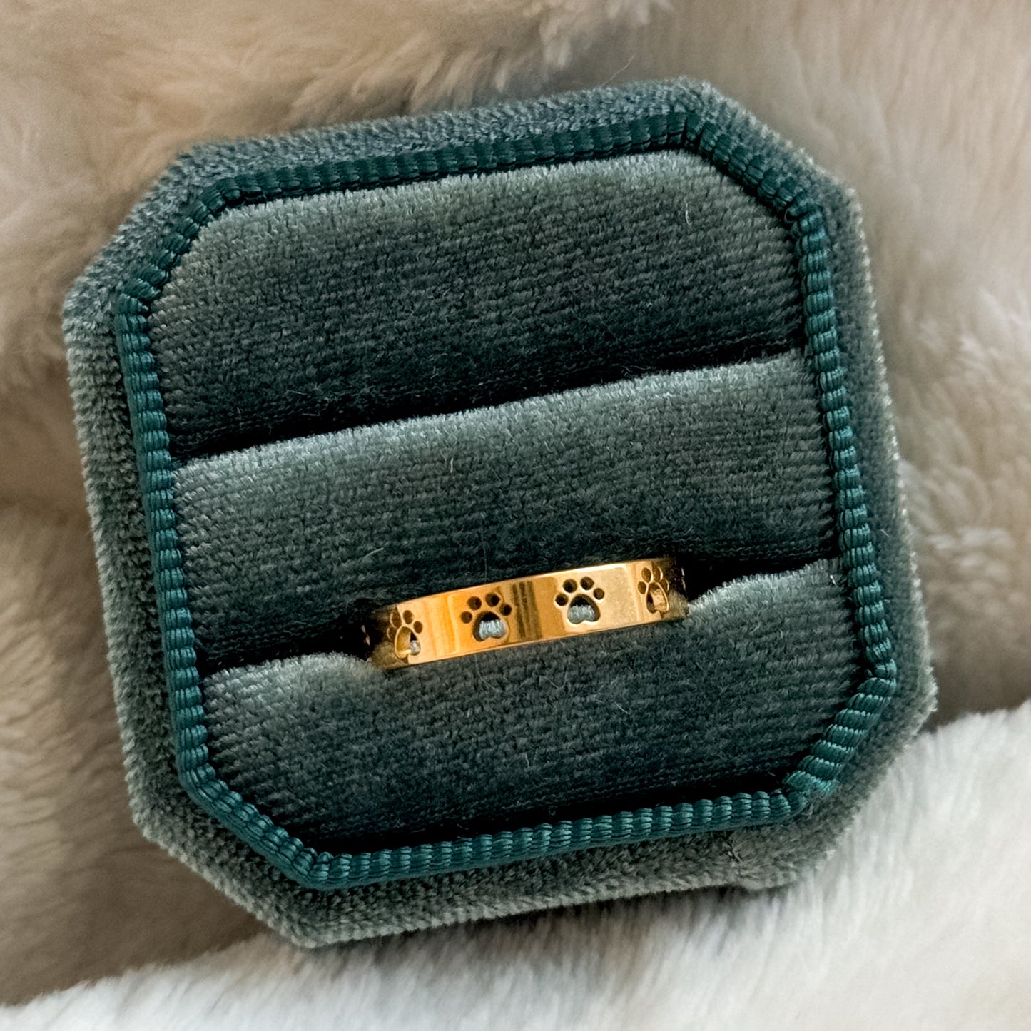 PAW PRINT RING