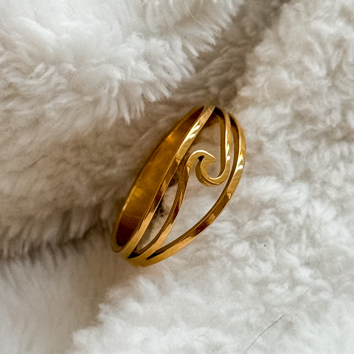 WAVE RING