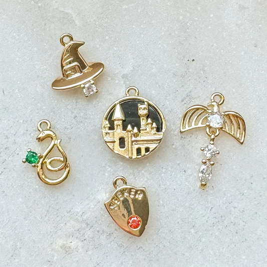 HOGWARTS CHARM SET