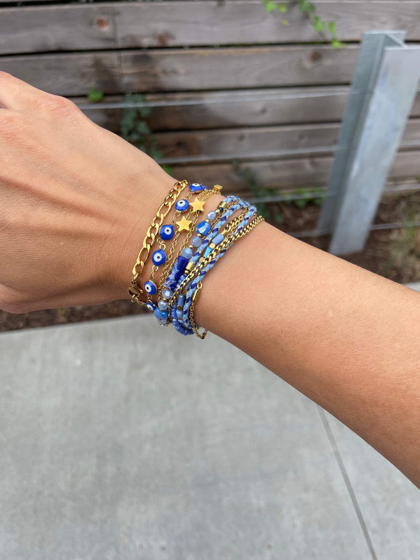 BLUE WRAP BRACELET