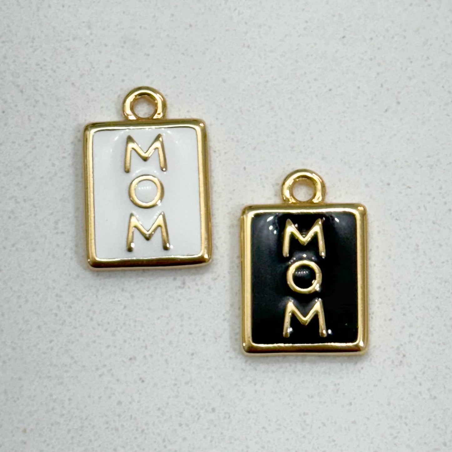 MOM CHARM