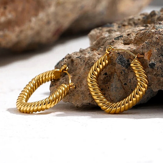 GOLD ROPE HOOPS