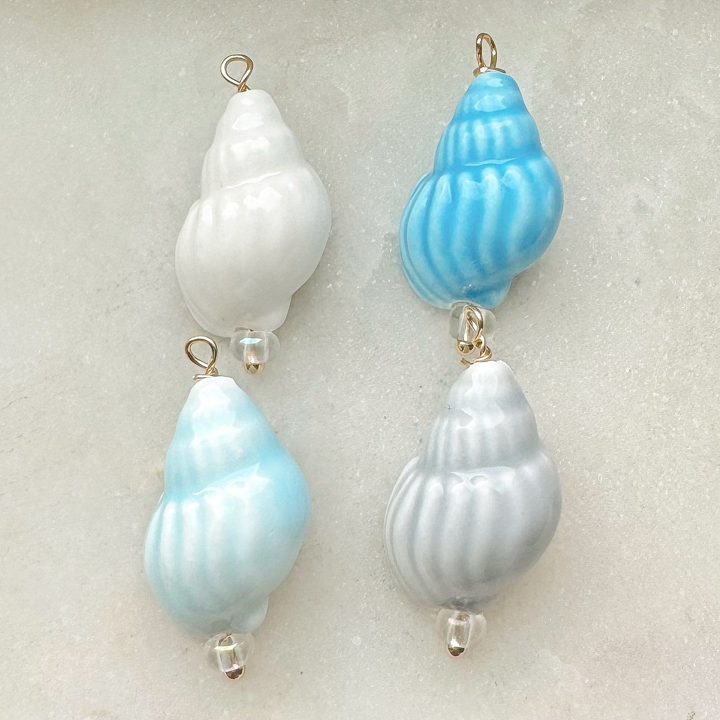 CERAMIC SHELL CHARM