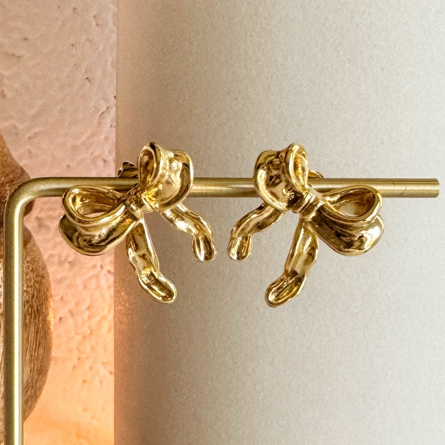 GOLD BOW EARRINGS