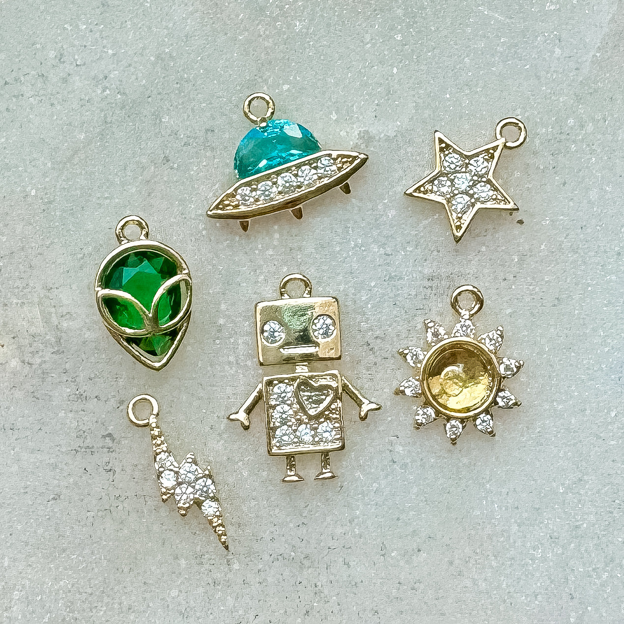 ALIEN CHARM SET