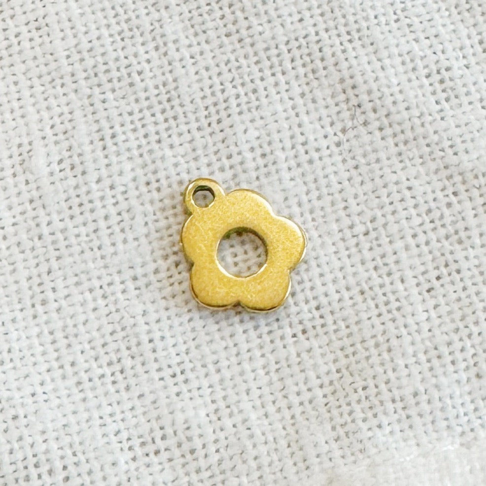 HOLLOW FLOWER CHARM