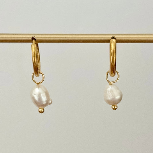 SIMPLE PEARL HOOP EARRINGS