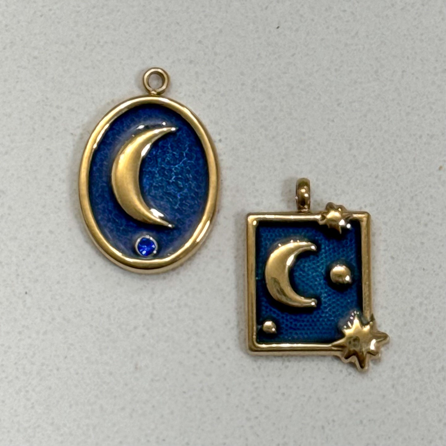 BLUE MOON CHARM