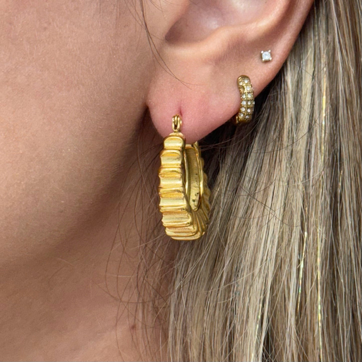 RUFFLED HOOP EARRINGS