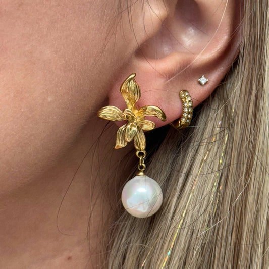 FLORAL PEARL EARRINGS