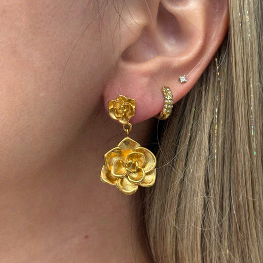 FLOWER DANGLE EARRINGS