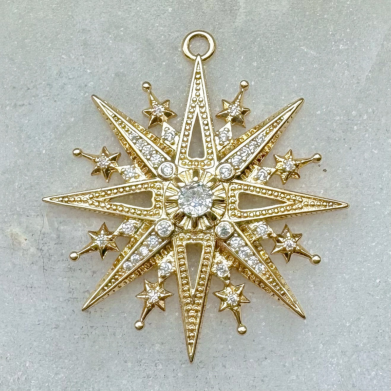 STAR BURST CHARM