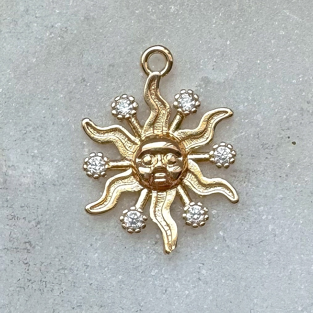 SUN RAYS CHARM