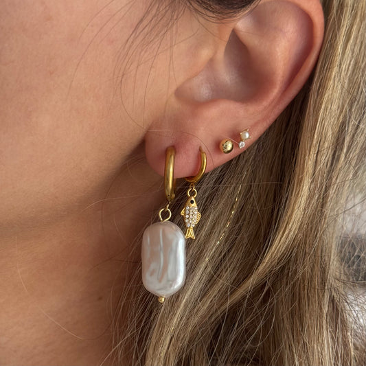 RECTANGLE PEARL HOOP EARRINGS