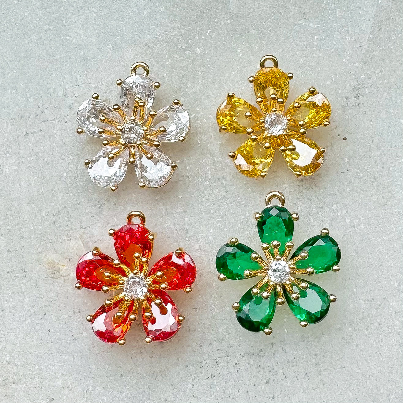 CRYSTAL FLOWER CHARM