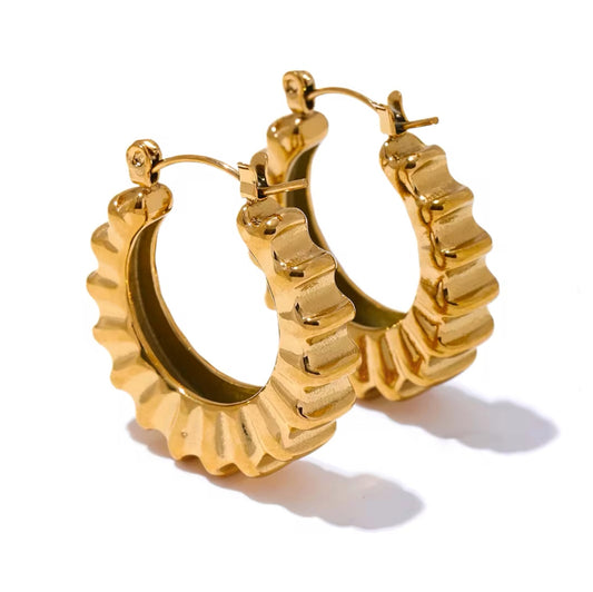 HALLIE HOOP EARRINGS