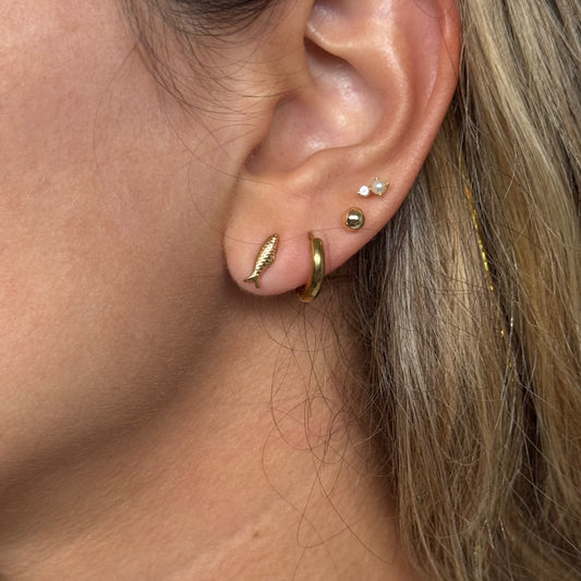 SHE'S A CATCH EARRING SET