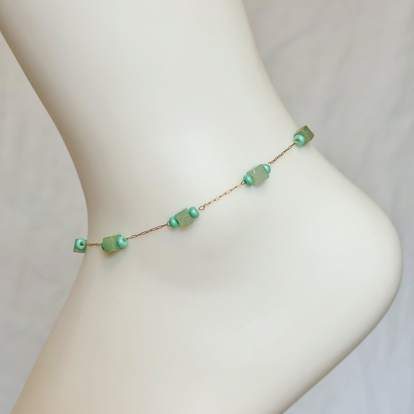 AQUA BEADED ANKLET