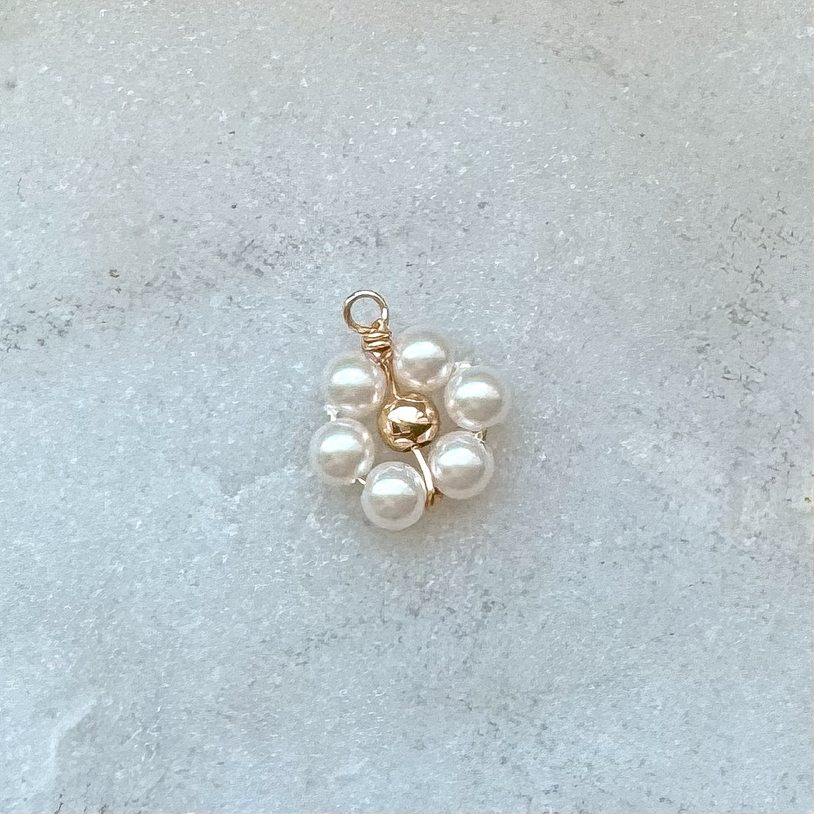 PEARL FLOWER CHARM