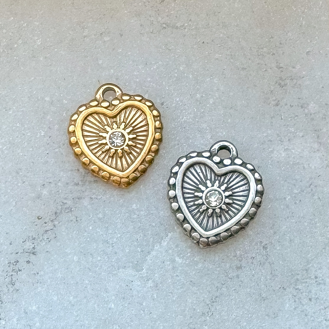 DETAILED HEART CHARM