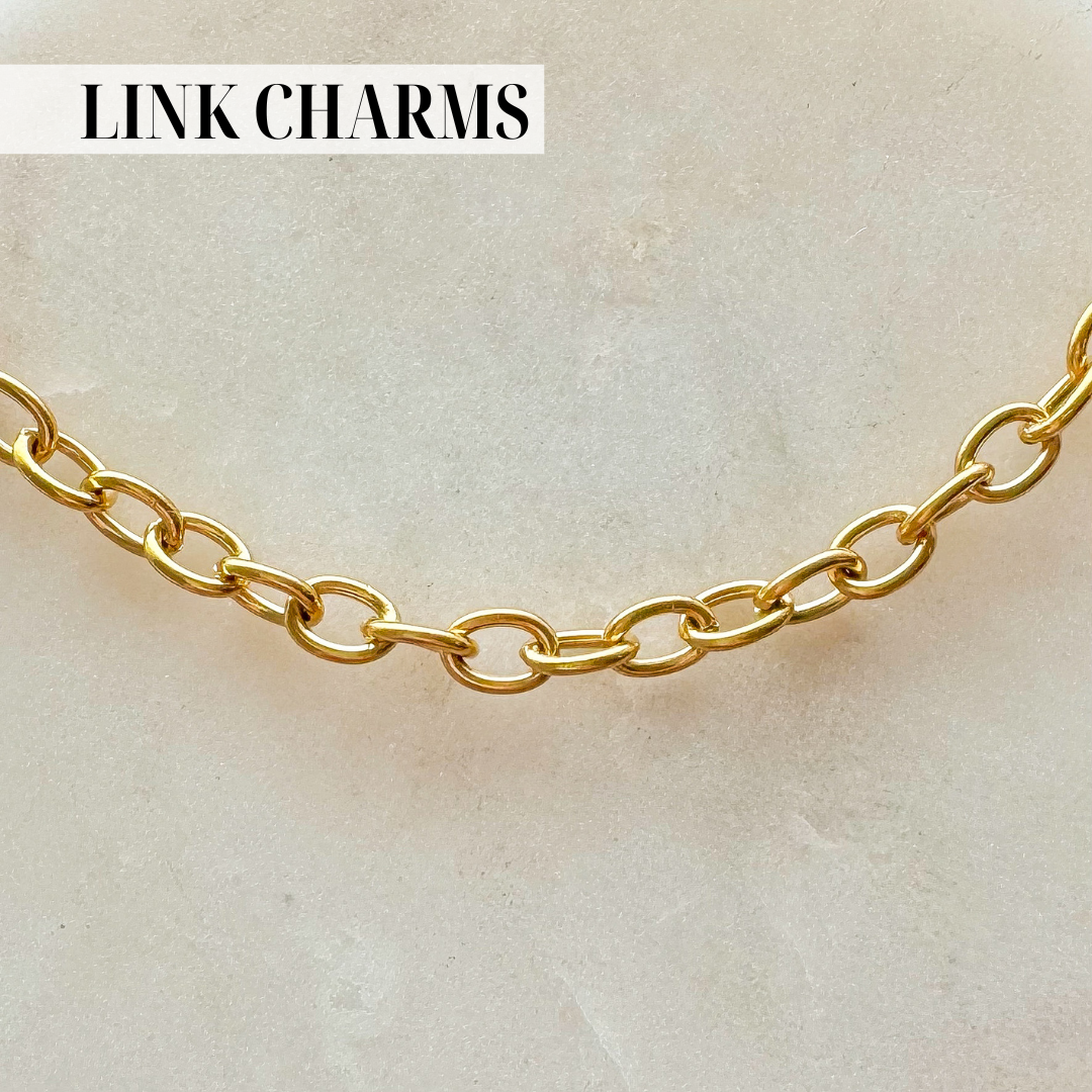 OLIVIA CHAIN