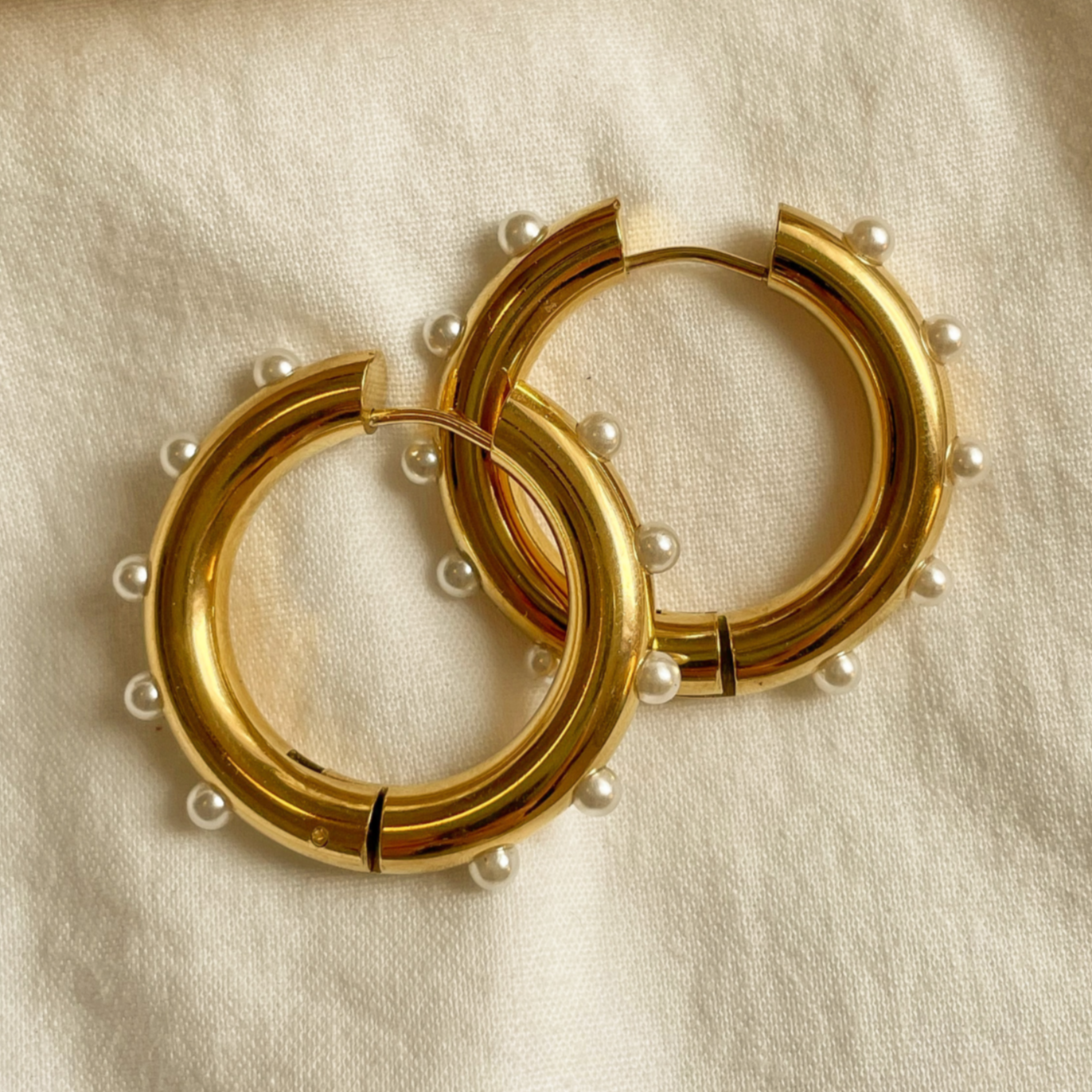 GOLD PEARL HOOPS